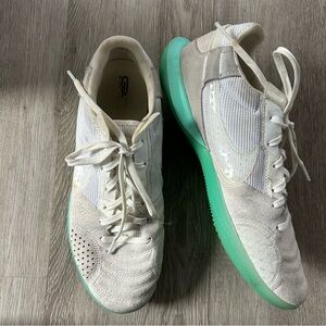 Nike Men's White and Mint Green Athletic Shoes
